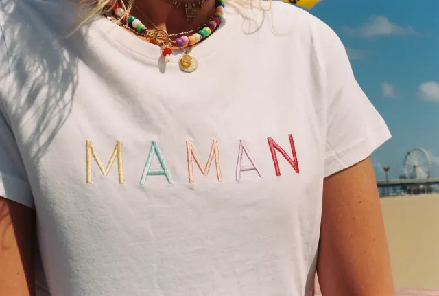 The Mompany MAMAN t-shirt mama statement wit