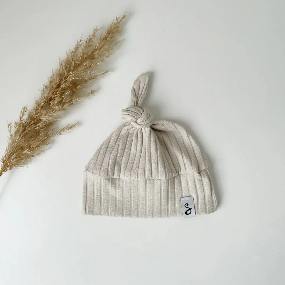 SODA FASHION Brede Rib knoopmuts beige biokatoen