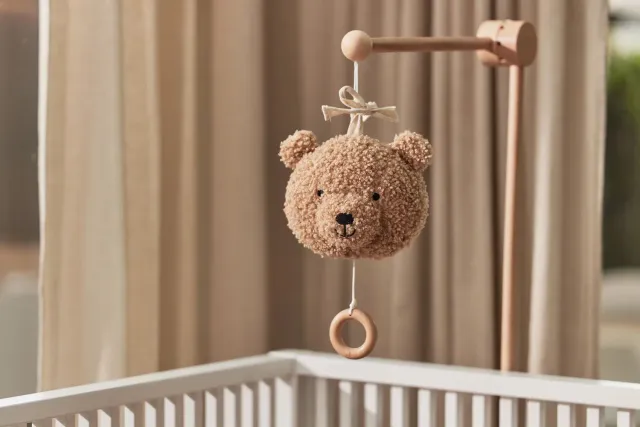 SoDa Fashion Teddy Bear Biscuit muziekhanger knuffel