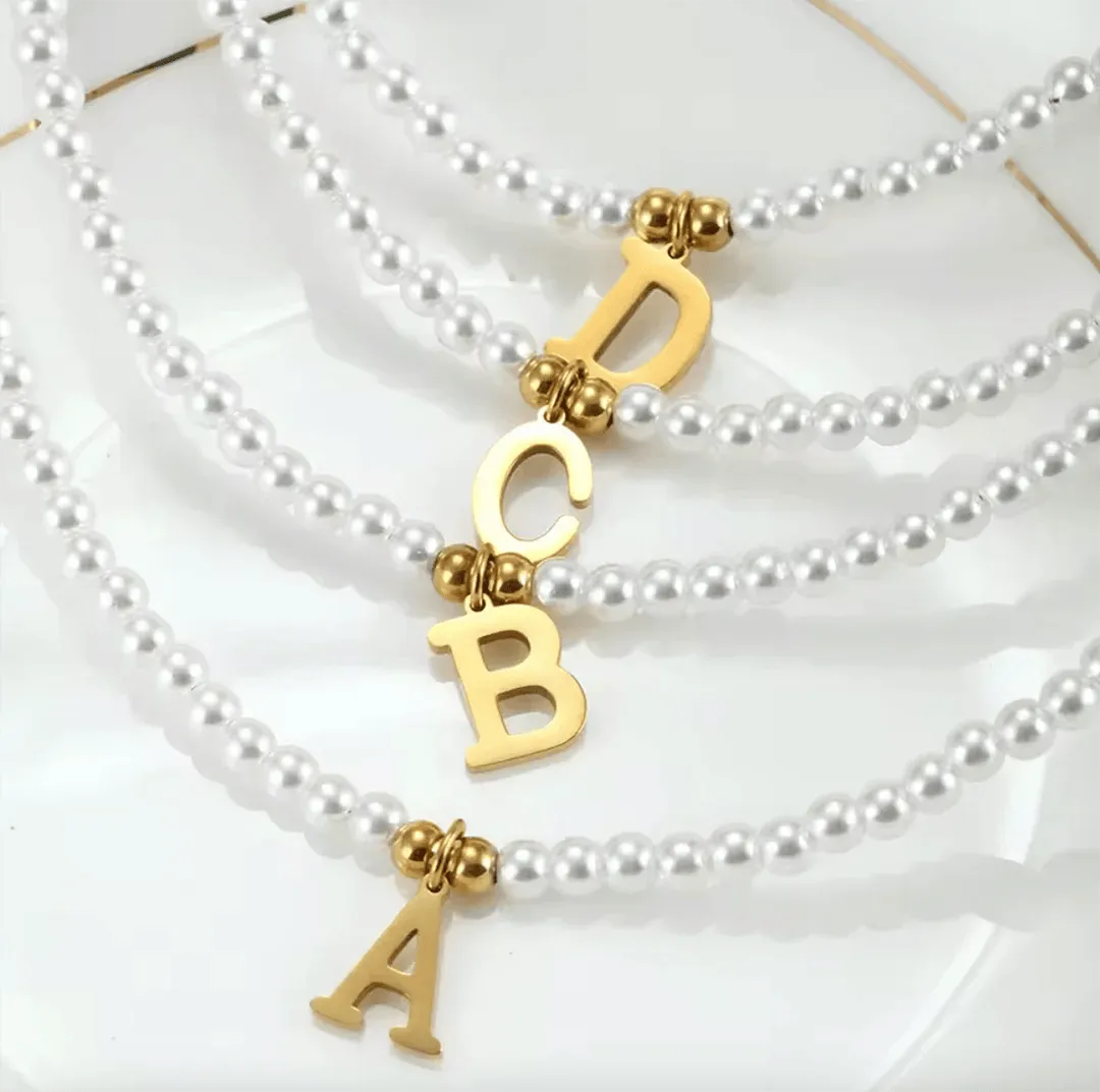 SODA FASHION Parelketting Initiaal Ketting Goud