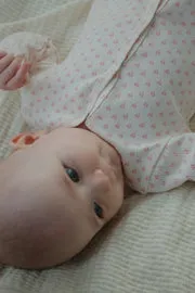 Konges Sløjd Bello newborn set punto rosa biokatoen