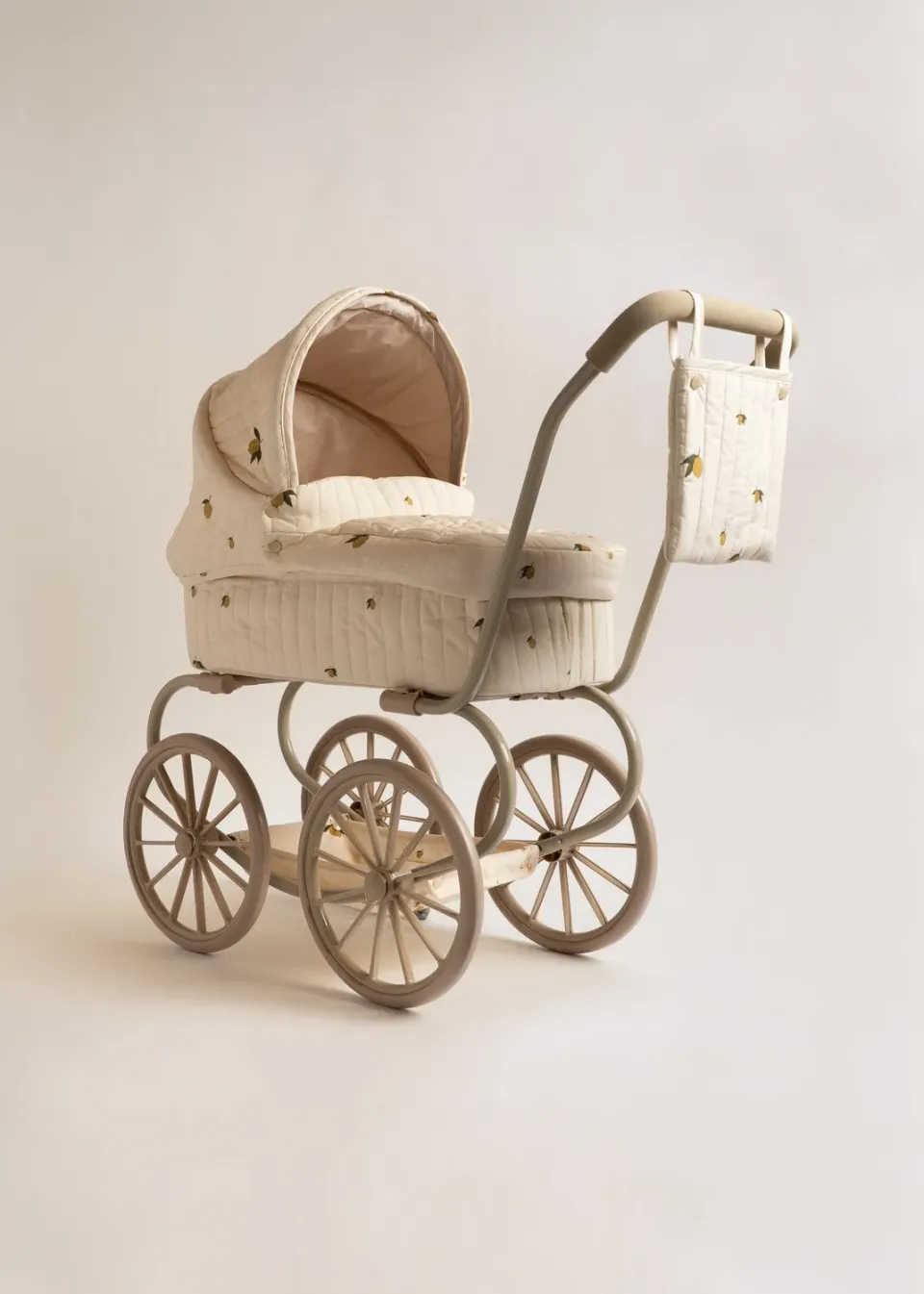 Konges Sløjd Minnie poppenwagen lemon vintage