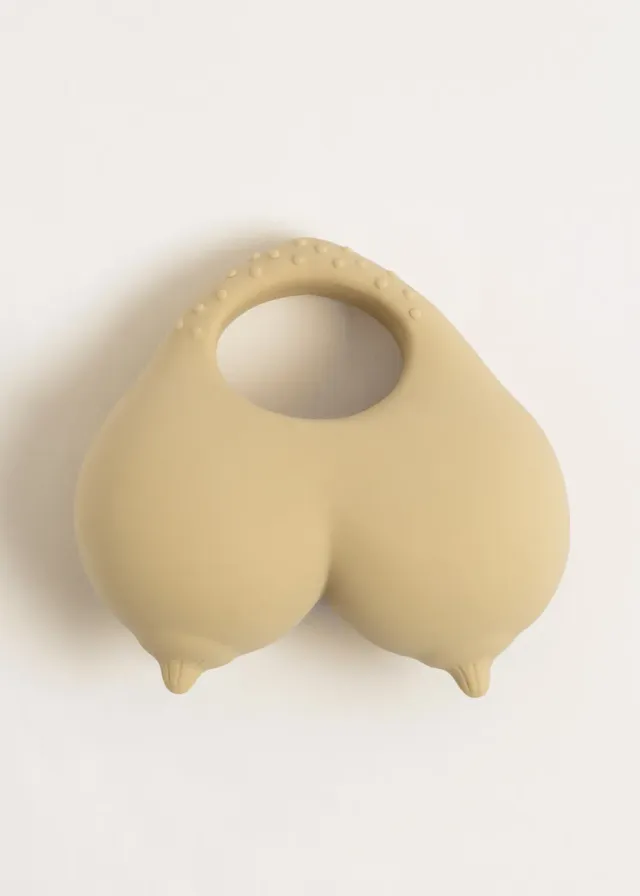 Konges Sløjd Babs bijtring creamy white natuurrubber