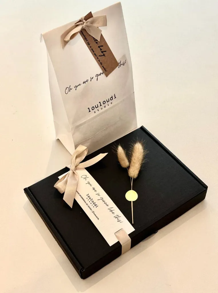 Louloúdi cadeauverpakking met lint voor kraamcadeau