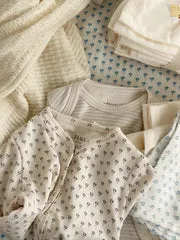 Konges Sløjd Bello Newborn Set Punto Blu Biokatoen