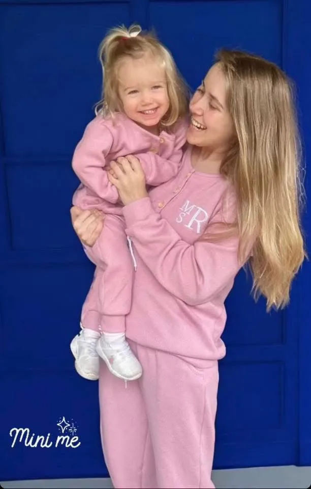 Busy Bee Smocks Comfy Cozy Joggers joggingset roze zonder mono
